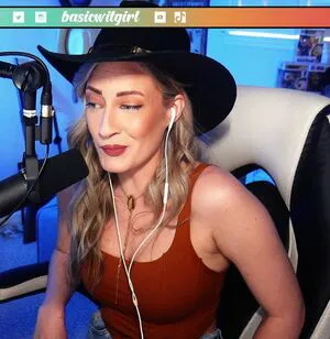 Basicwitgirl OnlyFans Leaked Free Thumbnail Picture - #0PaIPVGJcd