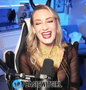 Basicwitgirl OnlyFans Leaked Free Thumbnail Picture - #BGGRhqBtYR