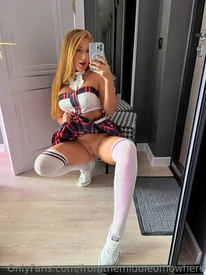 Battyredhair Thumbnail Picture