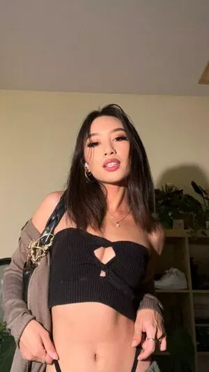 bbygirlmai Thumbnail Picture