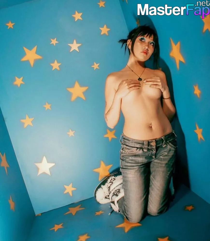 Beabadoobee Nude OnlyFans Leak Picture 8EOqf6KlgY | MasterFap.net