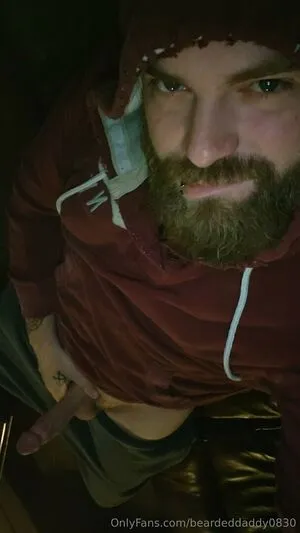 Beardeddaddy0830 Thumbnail Picture