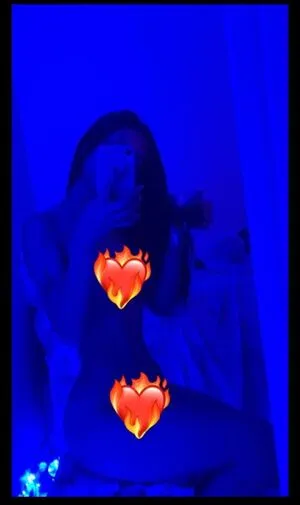 Beatriz Borelli Thumbnail Picture