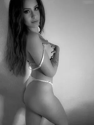 Beauty Bxtch Thumbnail Picture