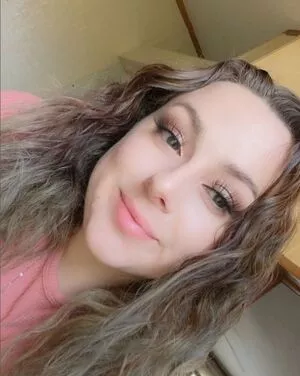 Becca Nichole Profile Thumbnail