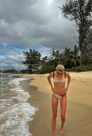 Beccameans OnlyFans Leaked Free Thumbnail Picture - #P8xd7a9Pqs