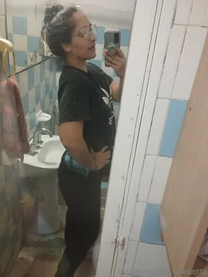 Beebotta OnlyFans Leaked Free Thumbnail Picture - #WI8f2re4pp