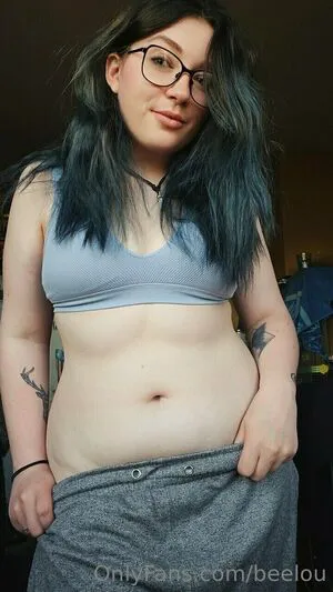 Beelou OnlyFans Leaked Free Thumbnail Picture - #PyKis4hLOn