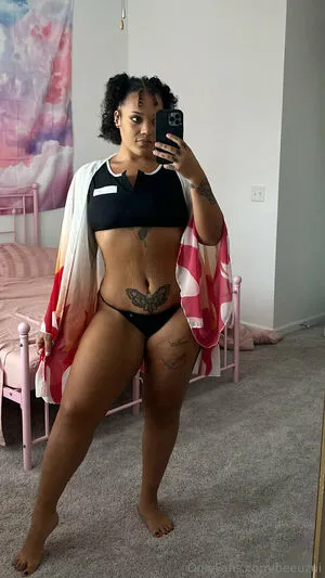 Beeuzui OnlyFans Leaked Free Thumbnail Picture - #q77xXGeYM1