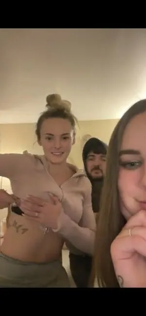 Beez Asmr OnlyFans Leaked Free Thumbnail Picture - #0AtcEHoPSa