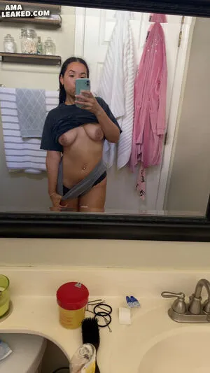 Bella Colosimo OnlyFans Leaked Free Thumbnail Picture - #2XlVBss8ry