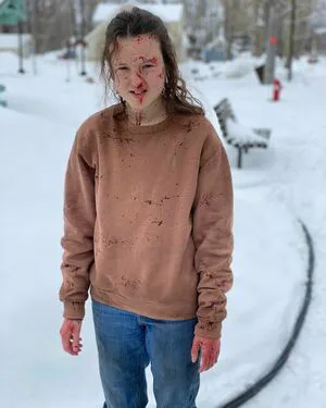 Bella Ramsey OnlyFans Leaked Free Thumbnail Picture - #vxICdYA5WL