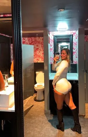 Bella Thiccc OnlyFans Leaked Free Thumbnail Picture - #MkdwcNeWM4