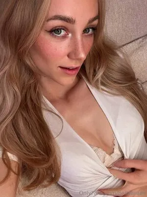 Bellaaraee OnlyFans Leaked Free Thumbnail Picture - #GDBYpIeHyE