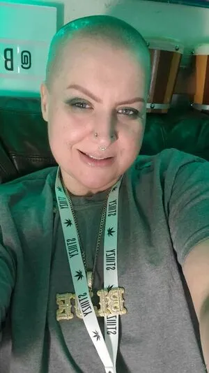 Bellabluebbw Thumbnail Picture