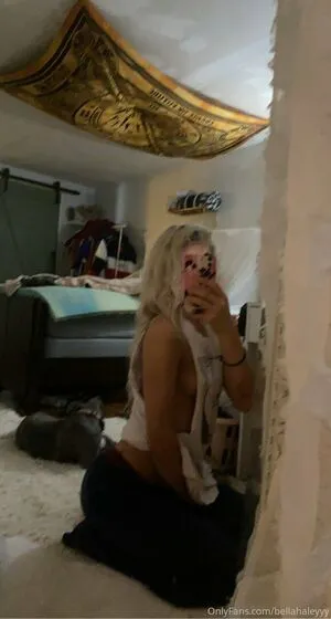Bellahaleyyy OnlyFans Leaked Free Thumbnail Picture - #AYsE2fl4ZF