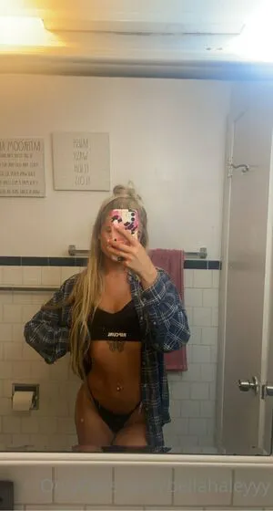 Bellahaleyyy OnlyFans Leaked Free Thumbnail Picture - #IpsGjJs0Yc
