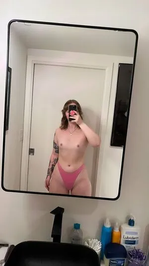 Bennythebunnyx Thumbnail Picture