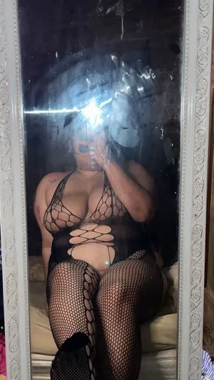 Benyapa Q Thumbnail Picture