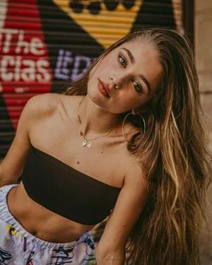 Berta Castae OnlyFans Leaked Free Thumbnail Picture - #4MdORx5Ugo