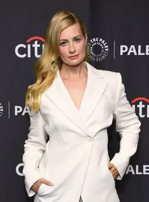 Beth Behrs OnlyFans Leaked Free Thumbnail Picture - #XKqIO5I9Wk