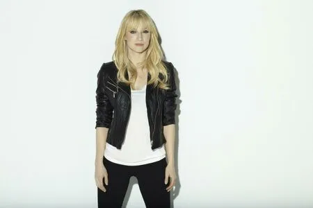 Beth Riesgraf OnlyFans Leaked Free Thumbnail Picture - #QILnKCKAVt