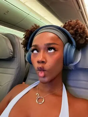 Beverly Pierre OnlyFans Leaked Free Thumbnail Picture - #44tbj8jZCy