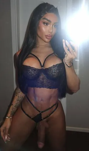 Bianca Mello Profile Thumbnail