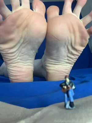 Bigbadbee OnlyFans Leaked Free Thumbnail Picture - #4NShCs21am