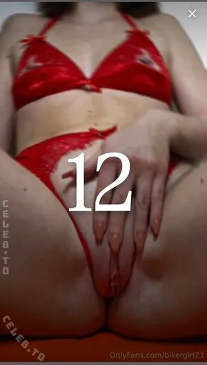 Bikergirl21 Thumbnail Picture