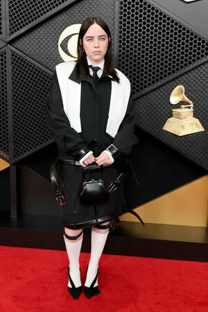 Billie Eilish OnlyFans Leaked Free Thumbnail Picture - #94InEHQFiG