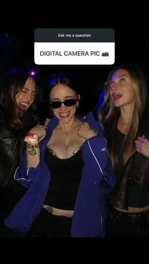 Billie Eilish OnlyFans Leaked Free Thumbnail Picture - #9BoahBa3Jf