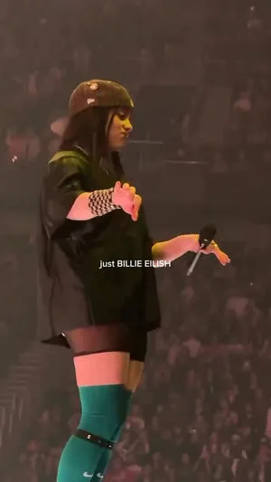 Billie Eilish OnlyFans Leaked Free Thumbnail Picture - #JwtErYK40l