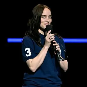 Billie Eilish OnlyFans Leaked Free Thumbnail Picture - #MVhPL9HESF