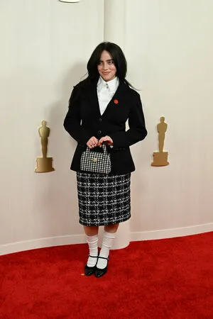 Billie Eilish OnlyFans Leaked Free Thumbnail Picture - #NDckxB3fb9