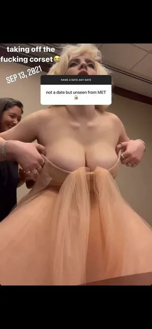 Billie Eilish OnlyFans Leaked Free Thumbnail Picture - #a3ZCO617X7