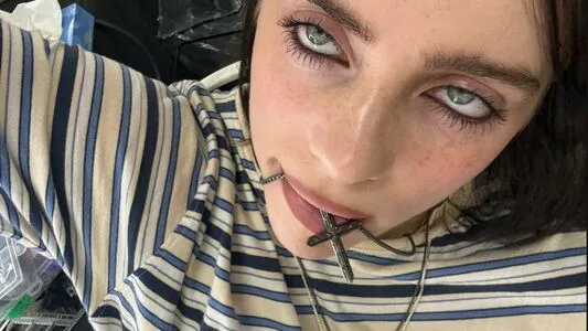 Billie Eilish OnlyFans Leaked Free Thumbnail Picture - #hBtteLBZVm