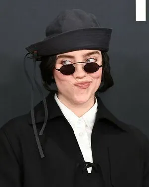 Billie Eilish OnlyFans Leaked Free Thumbnail Picture - #tsc0pob7FA