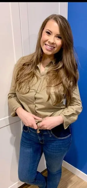 Bindi Irwin OnlyFans Leaked Free Thumbnail Picture - #kfX6o9W6FN