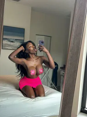 Black Goddess Thumbnail Picture