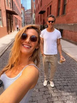 Blake Lively Thumbnail Picture