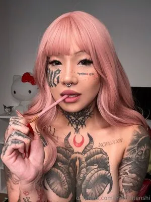 Bloddewed OnlyFans Leaked Free Thumbnail Picture - #3CRR6CCqua