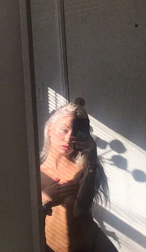 Blondeanime Thumbnail Picture