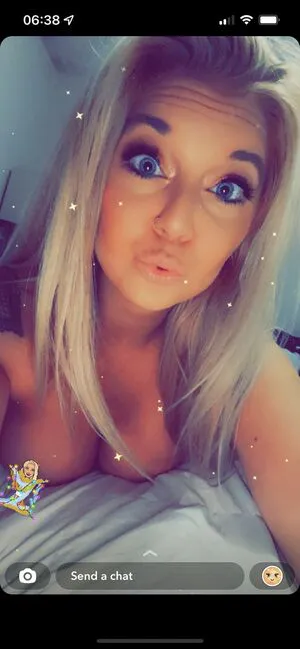 Blondebomb12 Thumbnail Picture