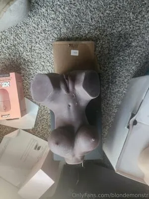 Blondemonstr OnlyFans Leaked Free Thumbnail Picture - #HsIHLYk5u1