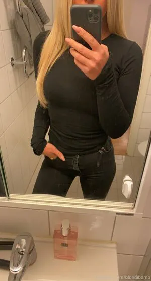 Blondibomb Thumbnail Picture