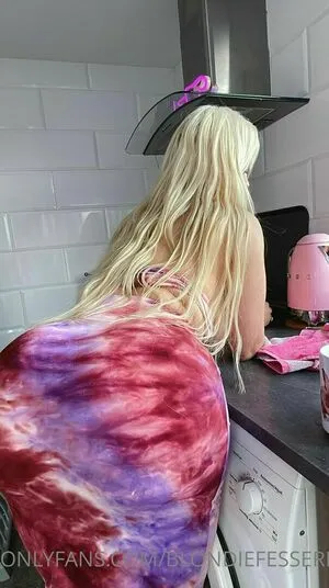Blondiefesser OnlyFans Leaked Free Thumbnail Picture - #0LLL0ShEC2