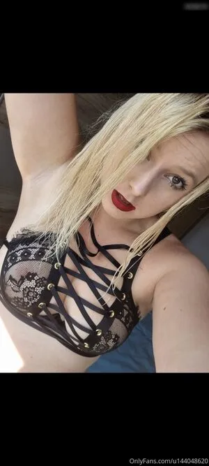 Blondiihell OnlyFans Leaked Free Thumbnail Picture - #BKY8gm8fJ0