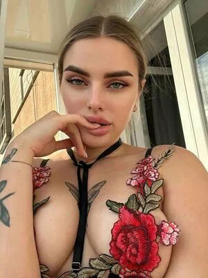 Blondyaria OnlyFans Leaked Free Thumbnail Picture - #VNILoteCFm