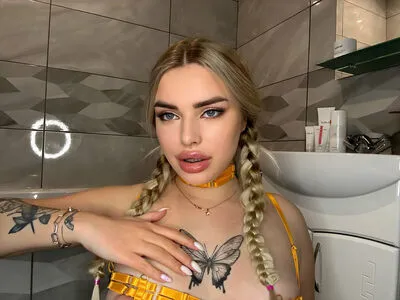 Blondyaria OnlyFans Leaked Free Thumbnail Picture - #iPAPitk6p5